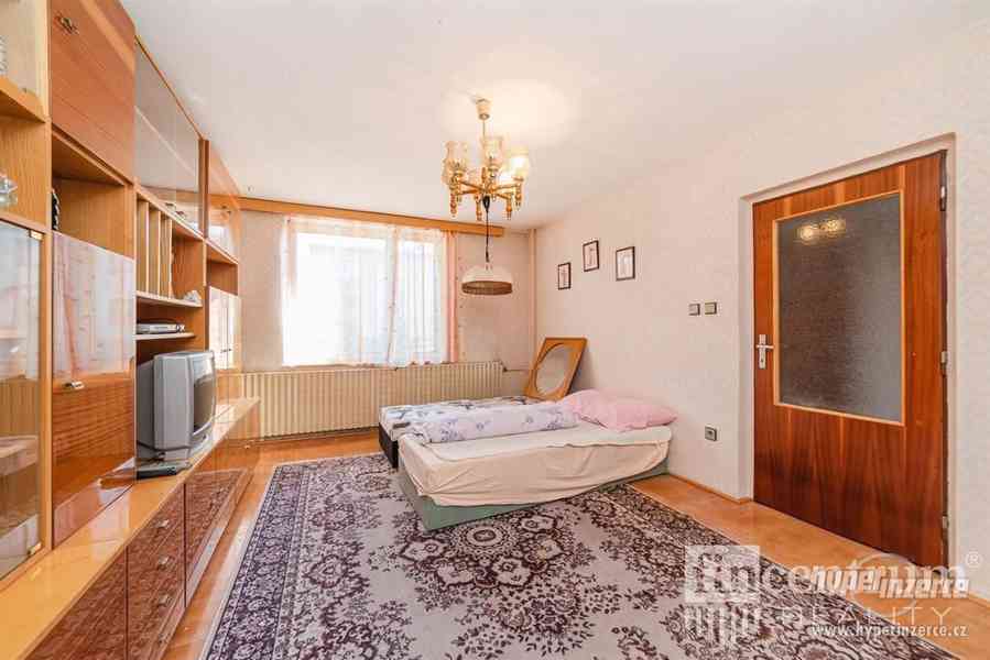 Prodej rodinného domu 220 m2 Antonína Dvořáka, Dačice Dačice V - foto 11