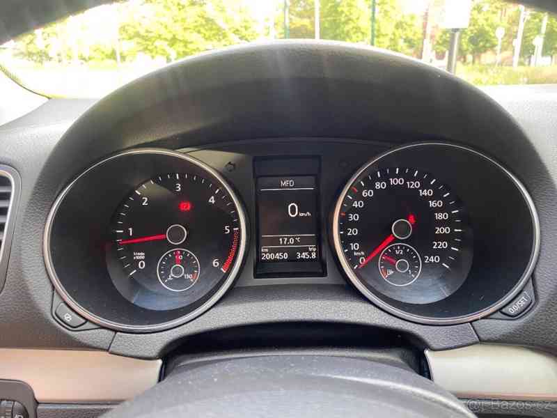 Volkswagen Golf 1,6 R-Line - foto 12