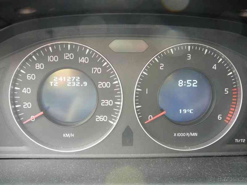 Volvo XC60 2,4 - foto 10