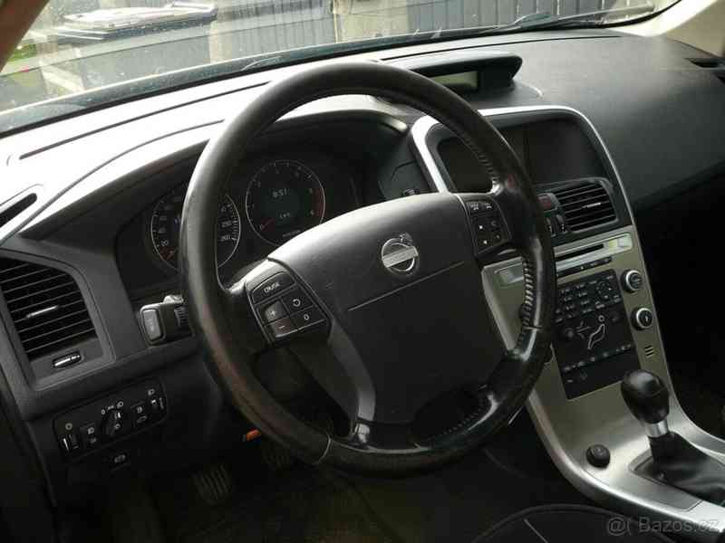 Volvo XC60 2,4 - foto 8