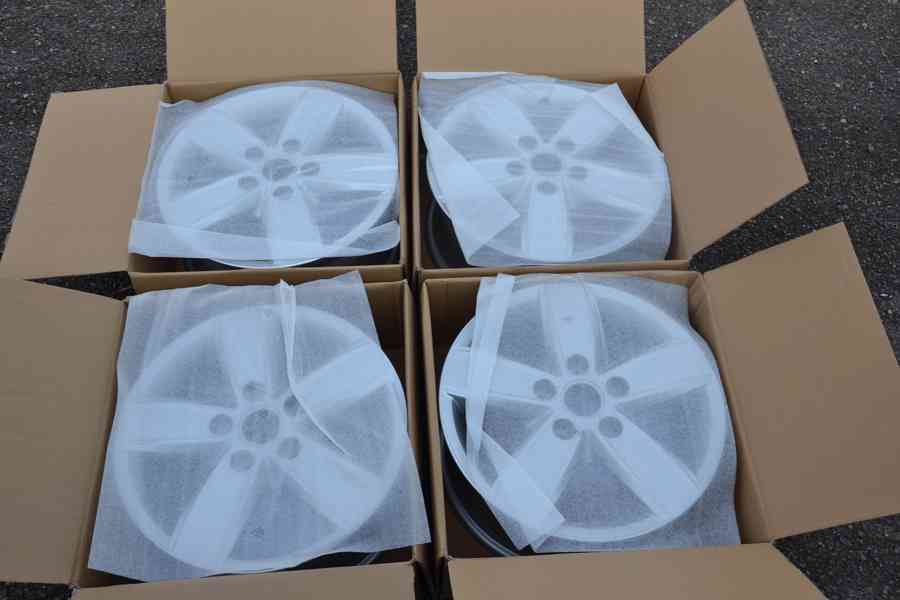 VW Transporter T5, T6, T6.1– NOVÉ Alu kola 6.5x16 ET51, 5x12 - foto 5