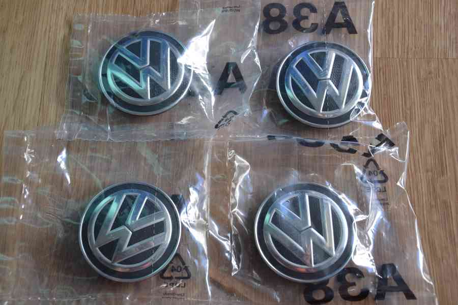 Originál VW středové krytky do alu kol 65mm - foto 3
