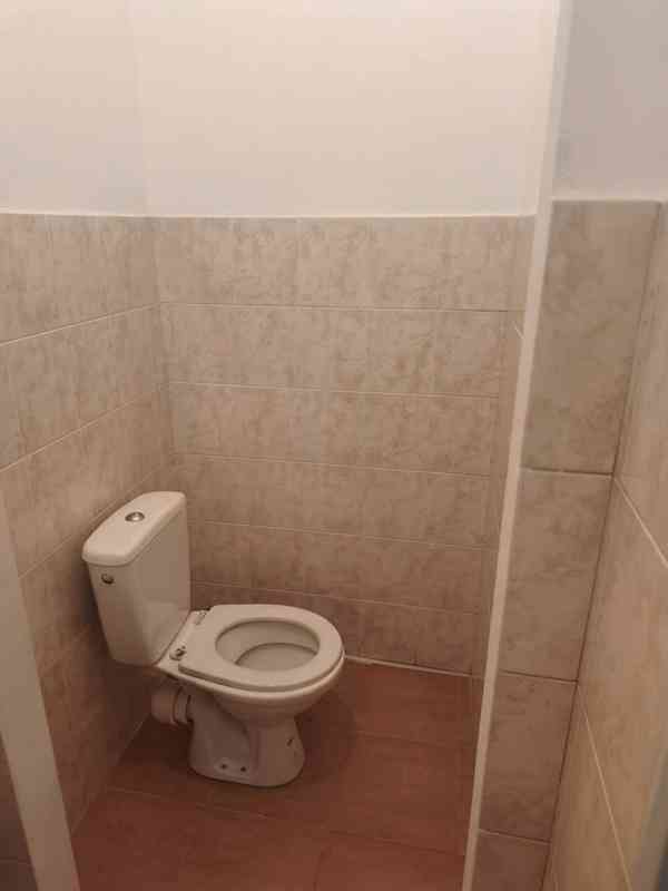 Nové Strašecí - nebytové prostory 21,5 m2 - foto 5