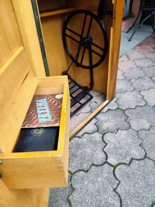 ŠLAPACÍ ŠICÍ STROJ ZETINA - foto 3