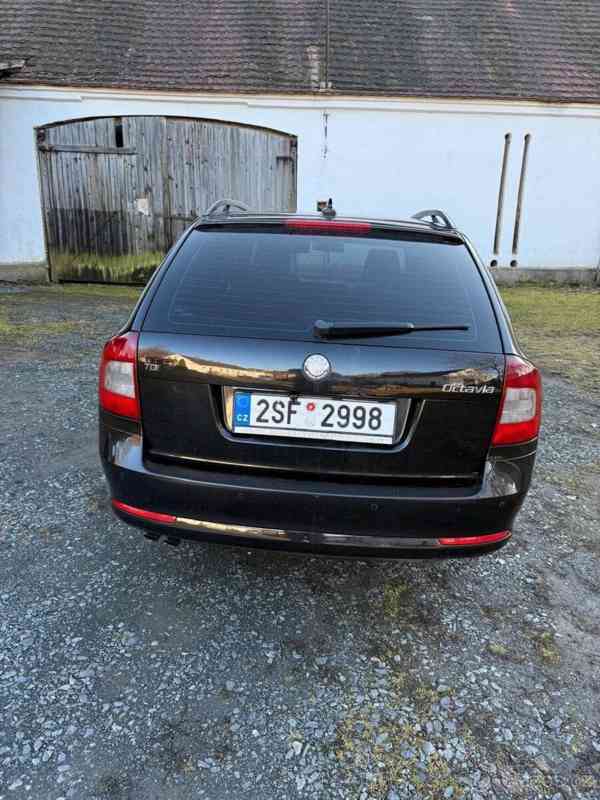 Škoda Octavia 2,0   2. 2009 - foto 4
