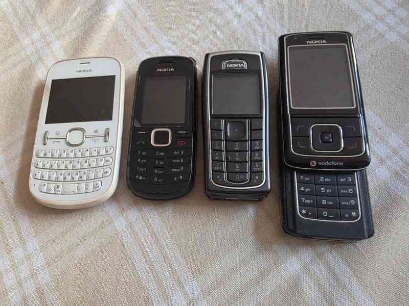 Mobilní tlačítkové telefony Nokia č.2 - foto 2