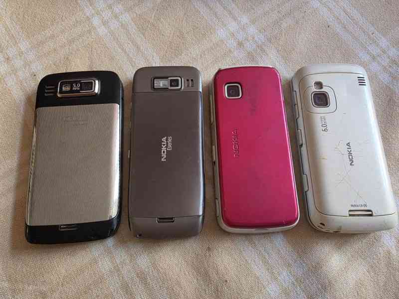 Mobilní tlačítkové telefony Nokia č.2 - foto 5