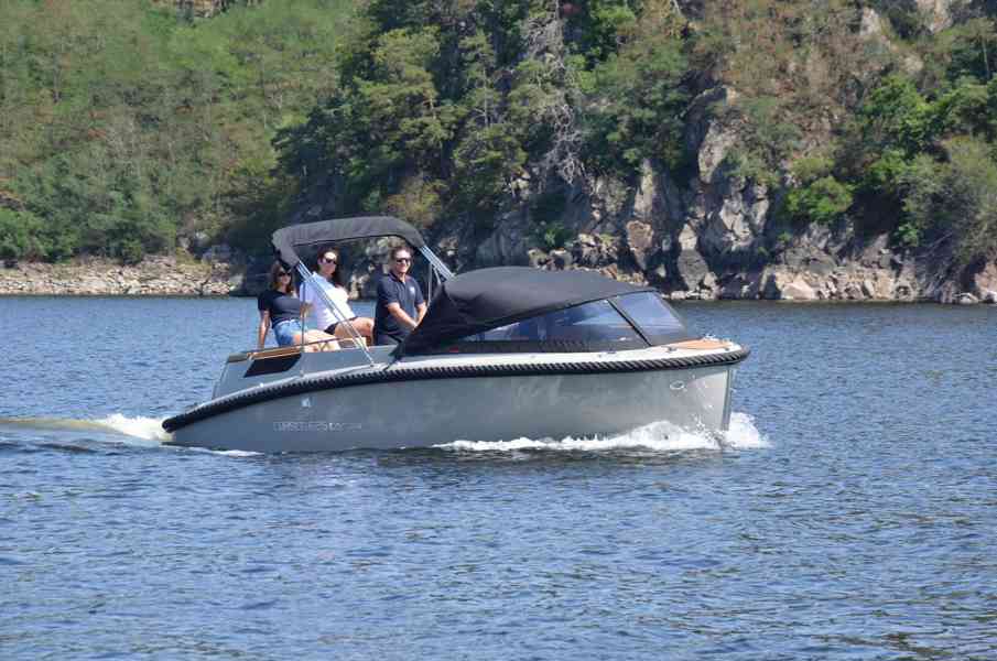 Nová motor. loď Corsiva 625 Tender + MOTOR - foto 2