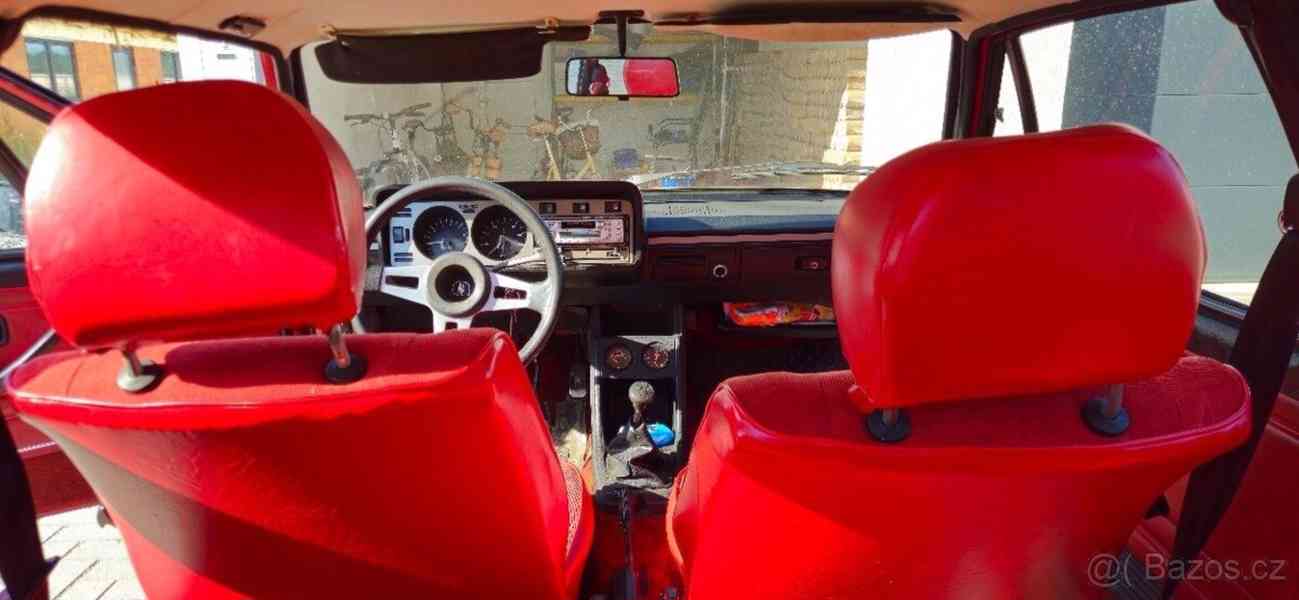 Volkswagen Scirocco 1,6 - foto 4