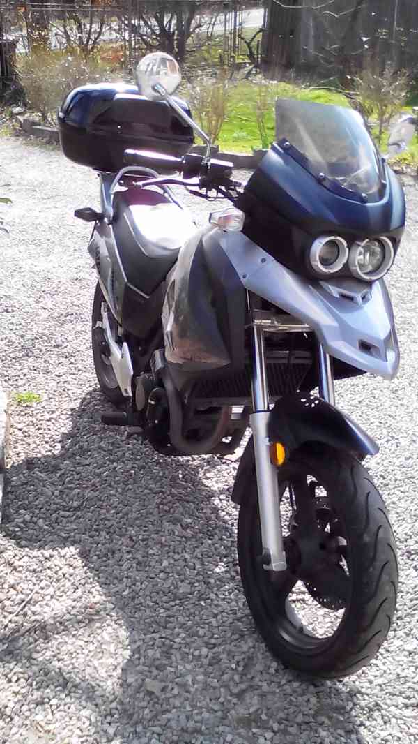 Cestovní enduro - Motorro 400 Velas - foto 3