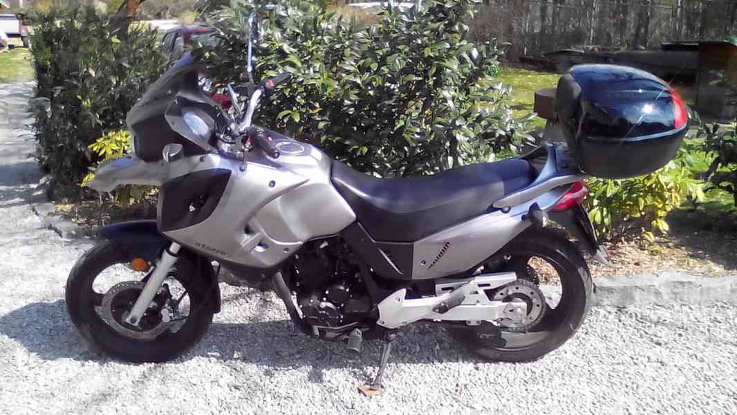 Cestovní enduro - Motorro 400 Velas - foto 1