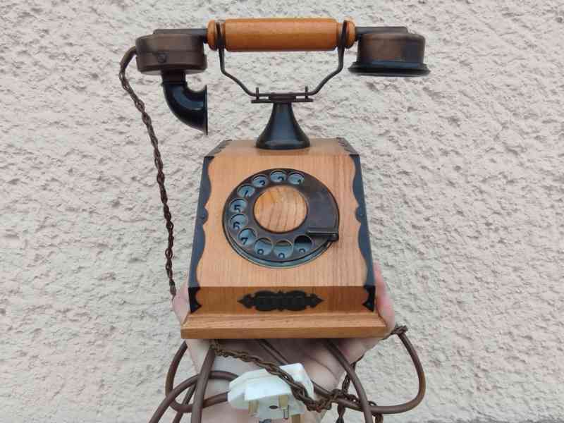 Starý telefon TESLA typ CS20, rok 1980  - foto 20