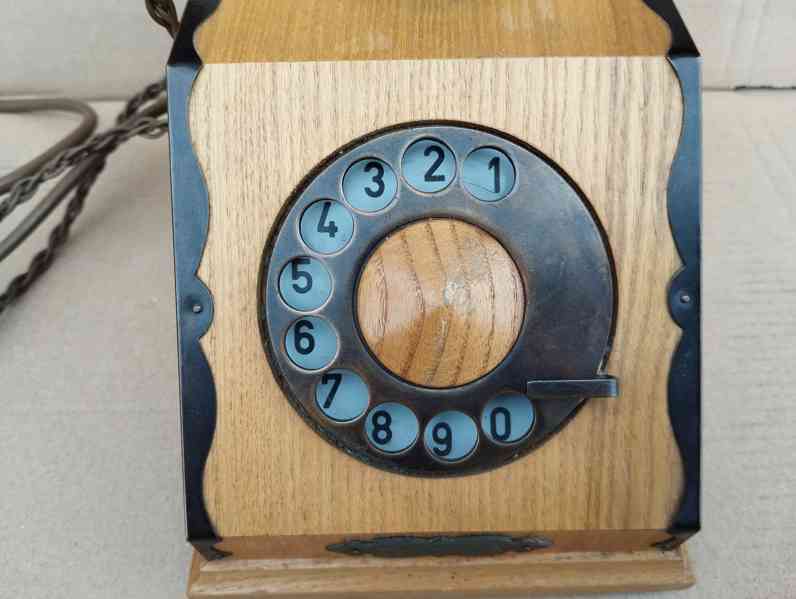Starý telefon TESLA typ CS20, rok 1980  - foto 4