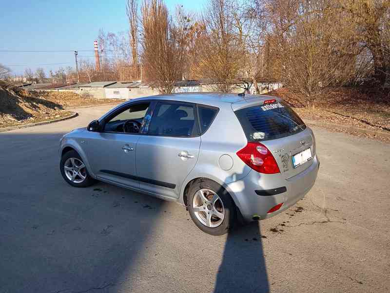 Kia Ceed 1,4 80Kw s LPG - foto 3