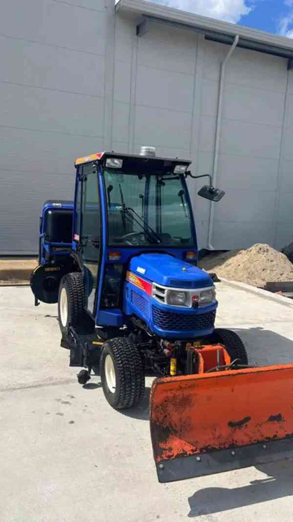 Traktor Iseki rok 2010 hodina provozu 936