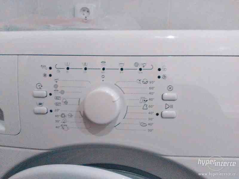 nabízím pračku Whirlpool AWO C 51001 - foto 2