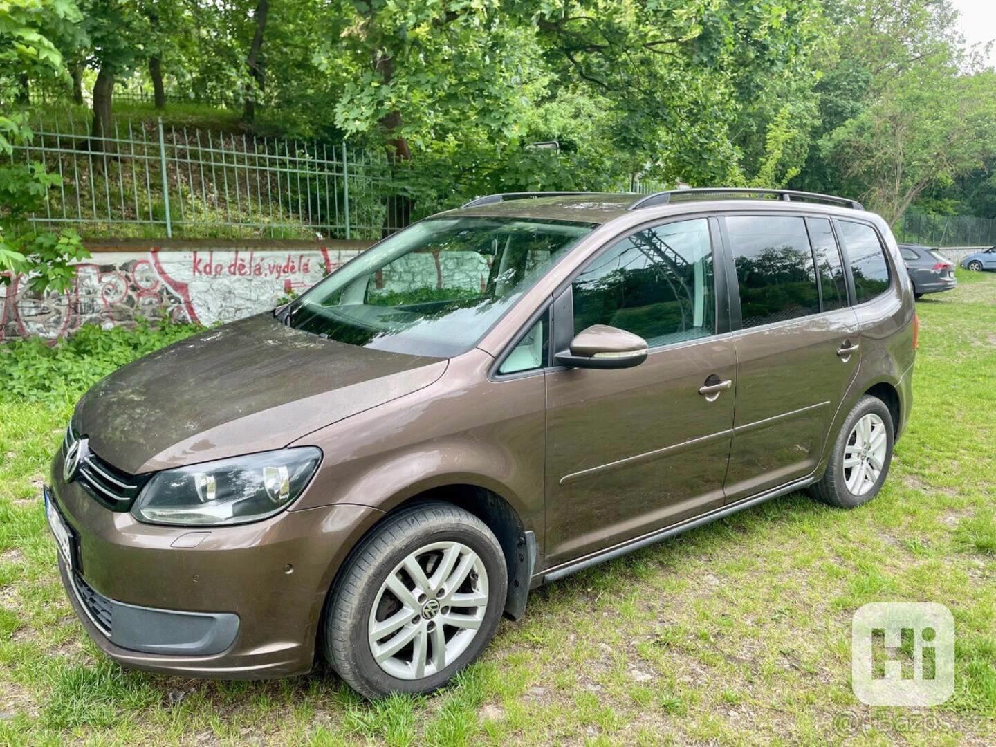 Volkswagen Touran 1,4   7 místný, automat, 2014 - foto 1