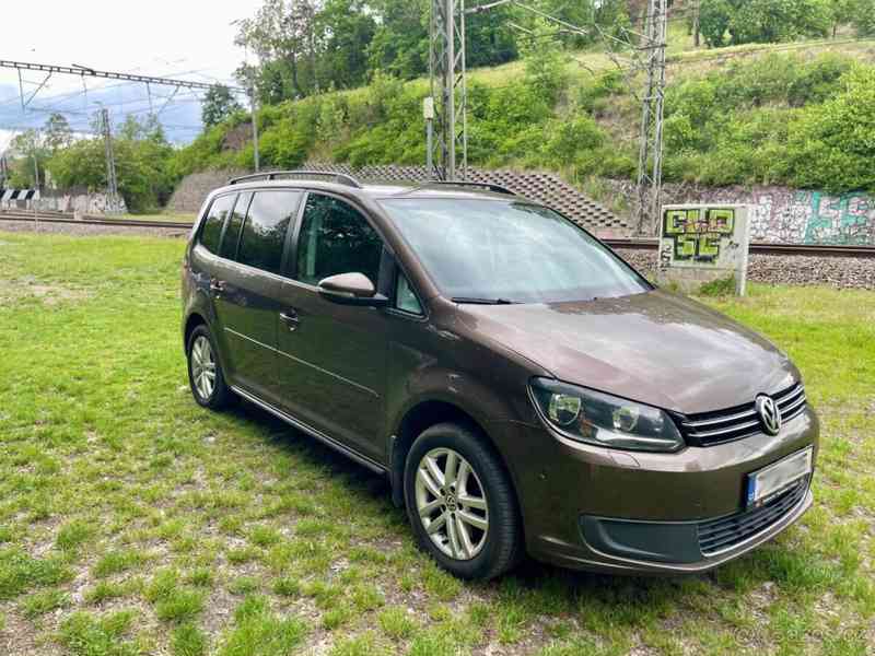 Volkswagen Touran 1,4   7 místný, automat, 2014 - foto 2