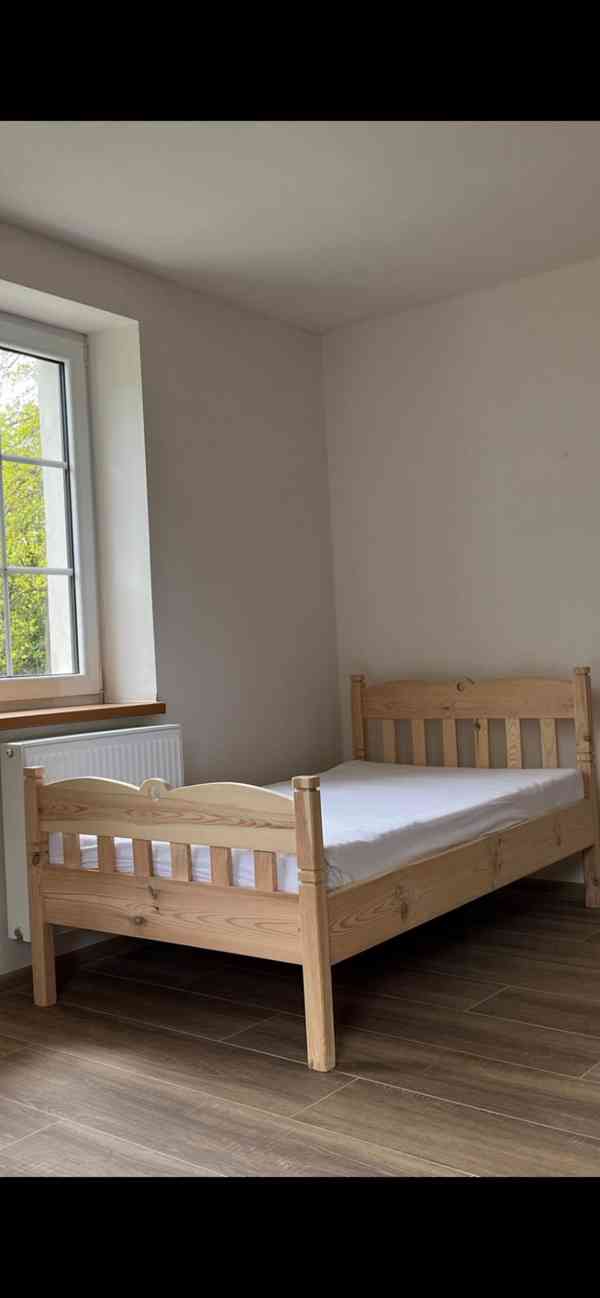 Nová rustikální postel - dřevěná. - foto 2