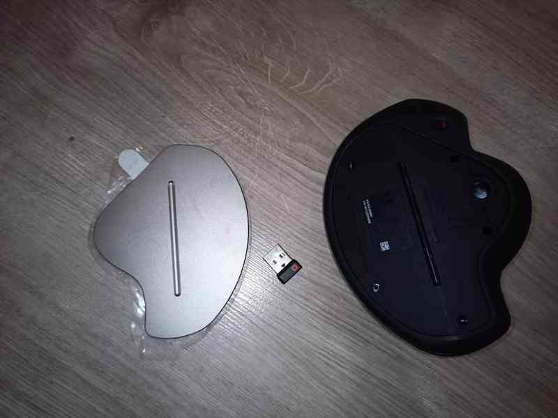 Logitech Wireless Trackball Mouse MX ERGO - foto 3