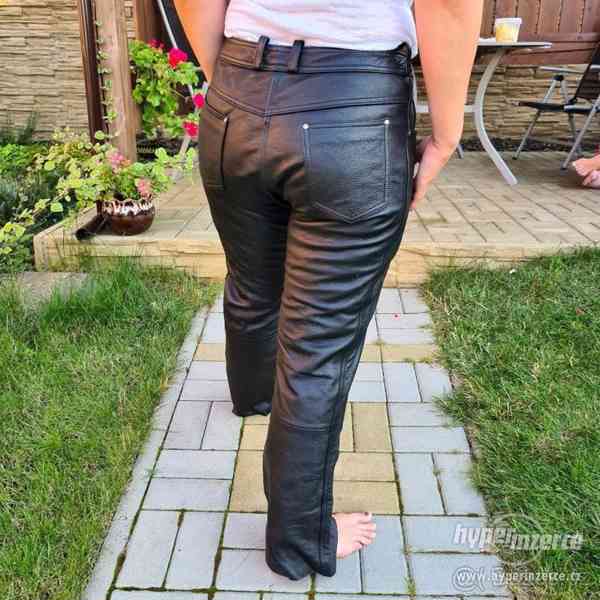 Motorkářské kožené kalhoty - foto 3