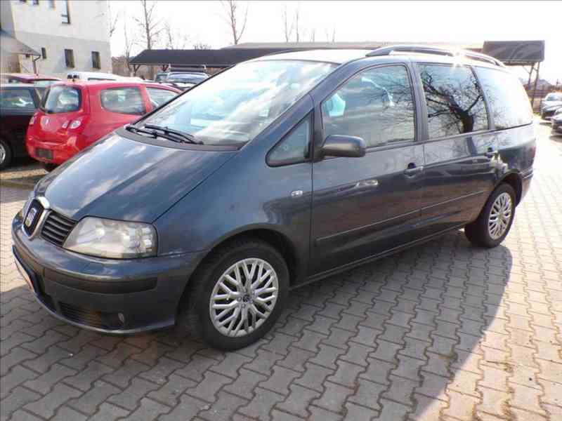 Seat Alhambra 2,0 TDI 7 MÍST,TAŽ.ZAŘ. - foto 2