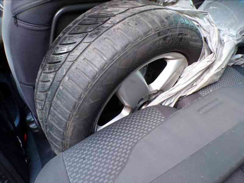 Seat Alhambra 2,0 TDI 7 MÍST,TAŽ.ZAŘ. - foto 10