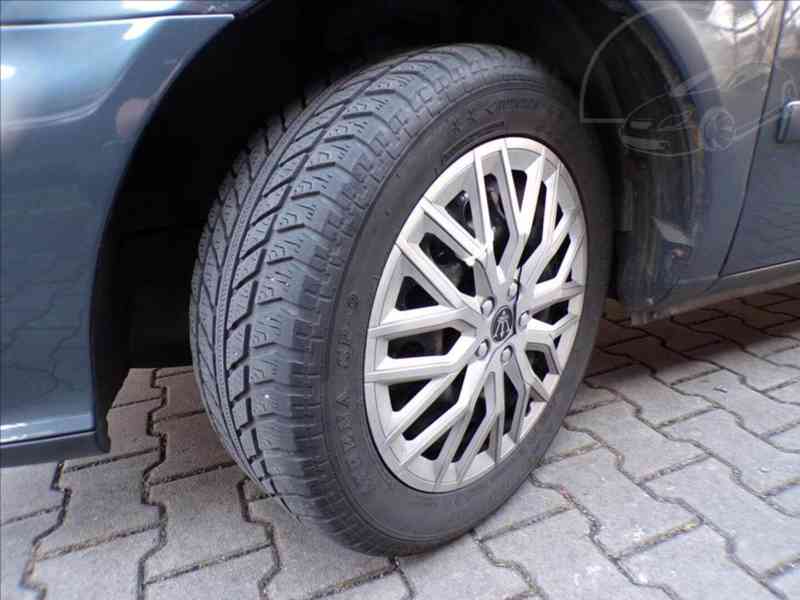 Seat Alhambra 2,0 TDI 7 MÍST,TAŽ.ZAŘ. - foto 16