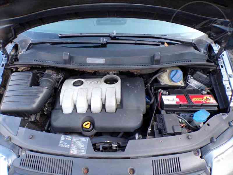 Seat Alhambra 2,0 TDI 7 MÍST,TAŽ.ZAŘ. - foto 15