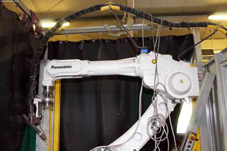  Svařovací robot PANASONIC TL-1800 GIII - foto 3