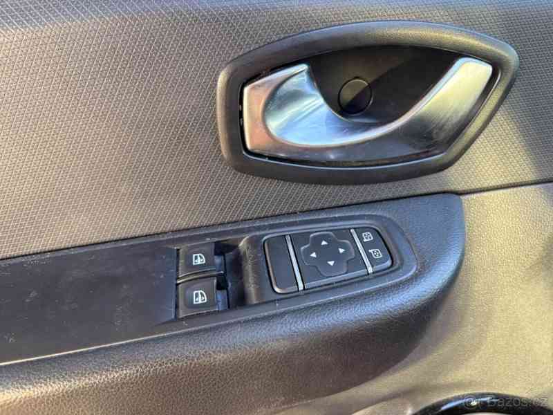 Renault Clio 1,5   dCi 55 kW, 2017, CZ původ - foto 4