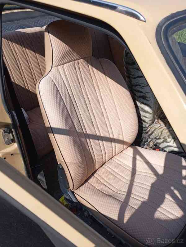 Škoda Rapid 136 - foto 8