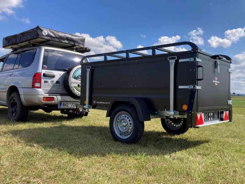Přívěsný Vozík CAMPING Blackout s Nosičem na Stan Böckmann - foto 23