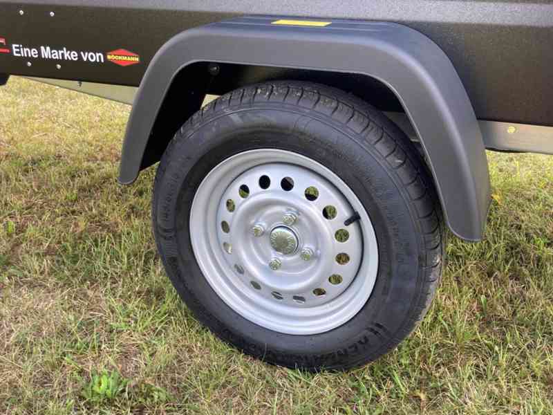 Přívěsný Vozík CAMPING Blackout s Nosičem na Stan Böckmann - foto 17