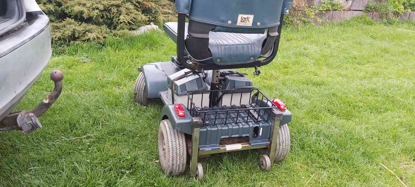 Elektrický seniorský skládací vozíček LARK – baterie 2 x 45  - foto 7
