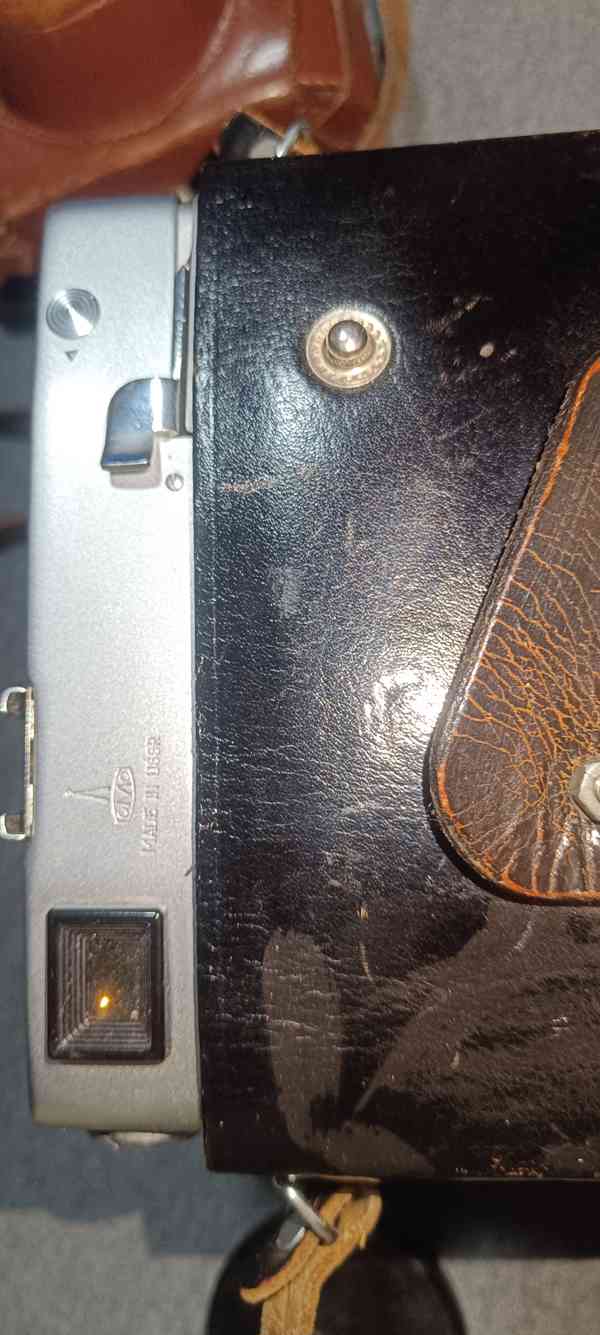 Prodám fotoaparáty retro perfektním stavu - foto 12