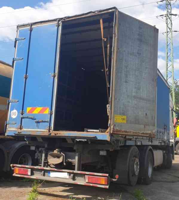 EUR5 DAF 6x2 BDF 7.2m retarder automat nosič shrnovačka - foto 3