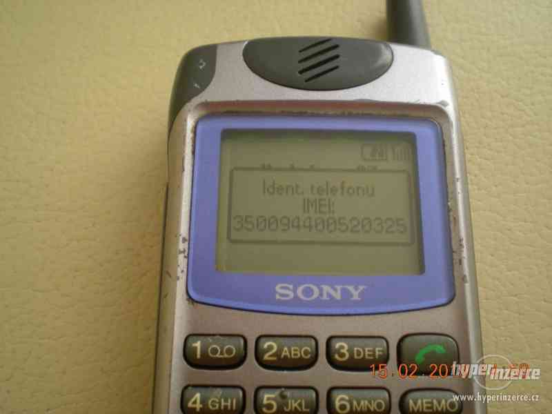 Sony CMD-Z5 - plně funkční telefony z r.2000 od 950,-Kč - foto 6
