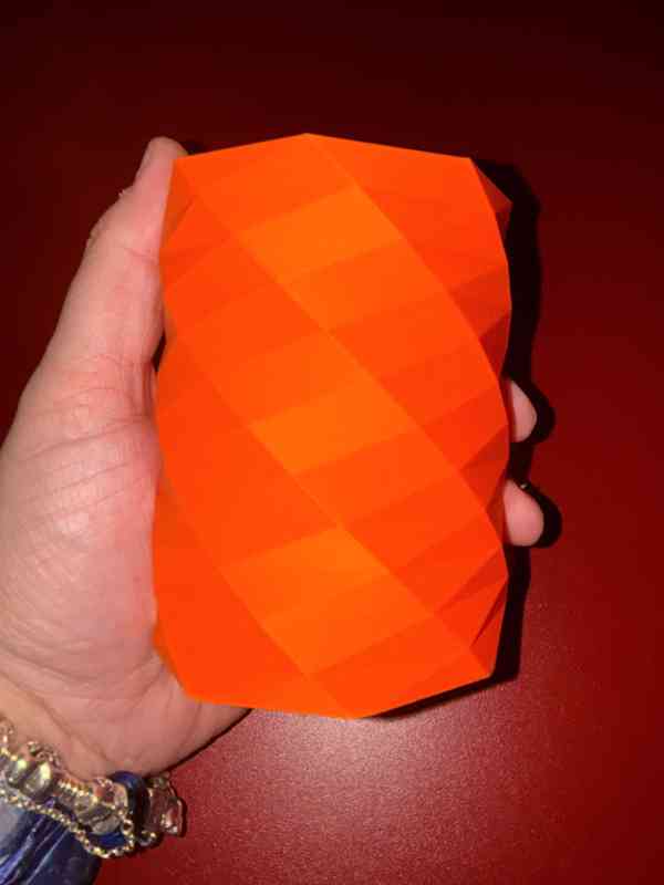 Designový stojánek na tužky – geometrický - foto 5