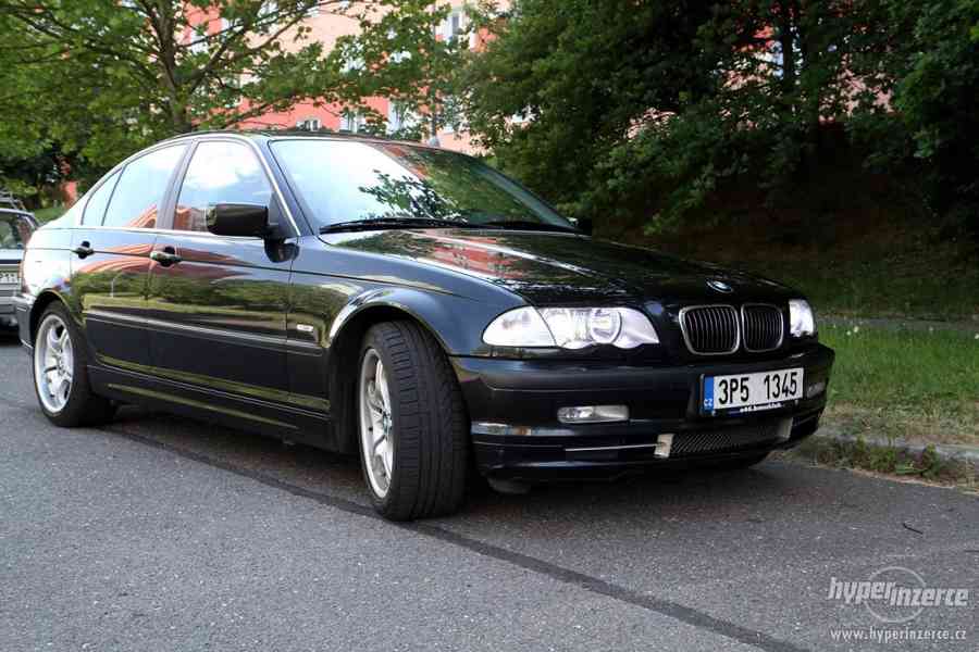 BMW E46 330i 170 kW sedan (2001): 17" alu, kůže, klima - foto 1