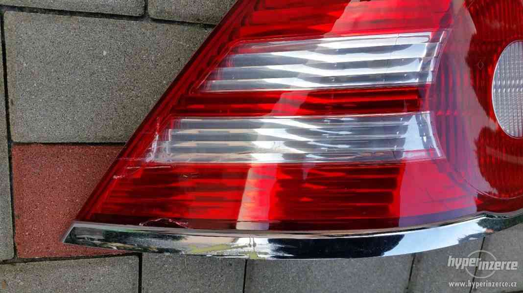 Levé zadní světlo Ford Mondeo MK3 - foto 3