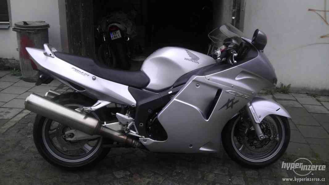 Honda CBR 1100XX Blackbird - foto 4