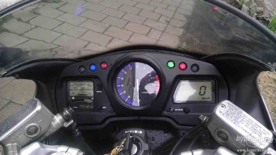Honda CBR 1100XX Blackbird - foto 5