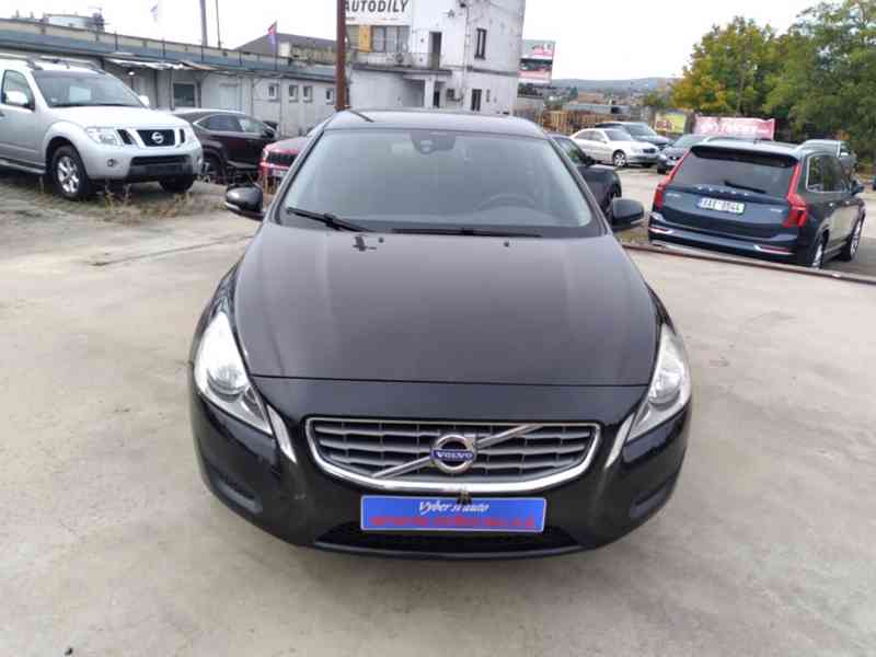 VOLVO V60 D3 2.0D MANUÁL,NAVI,AC, DPH - foto 2