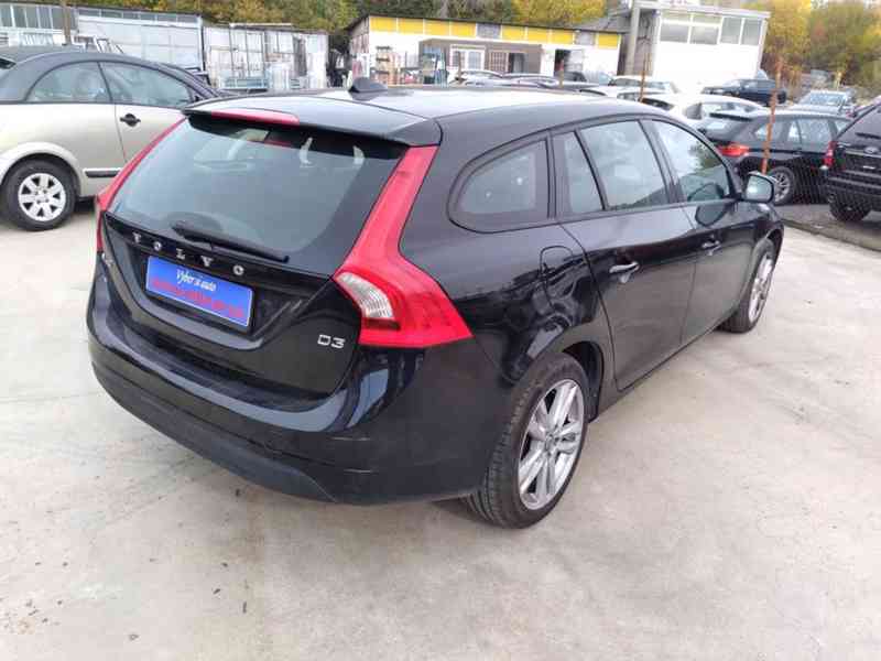 VOLVO V60 D3 2.0D MANUÁL,NAVI,AC, DPH - foto 8