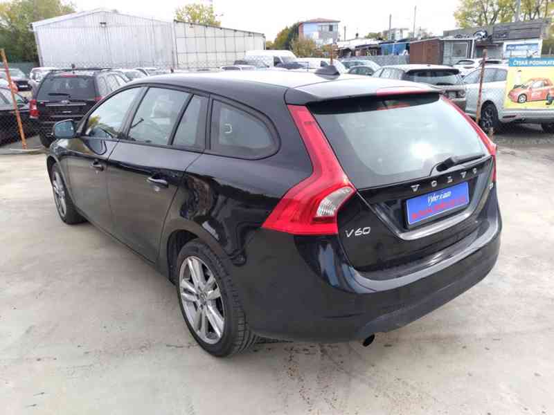 VOLVO V60 D3 2.0D MANUÁL,NAVI,AC, DPH - foto 6