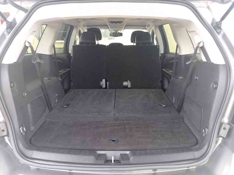 Fiat Freemont 2.0JTD 125kW/7míst/Výhřev/1Maj  - foto 19