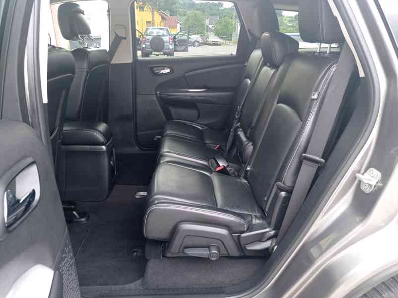 Fiat Freemont 2.0JTD 125kW/7míst/Výhřev/1Maj  - foto 13