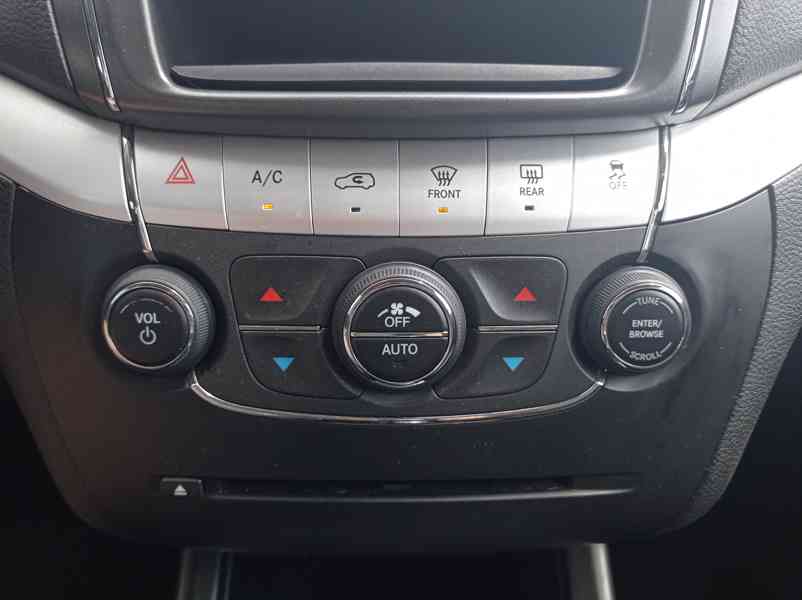 Fiat Freemont 2.0JTD 125kW/7míst/Výhřev/1Maj  - foto 37