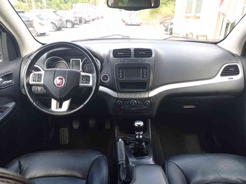 Fiat Freemont 2.0JTD 125kW/7míst/Výhřev/1Maj  - foto 28
